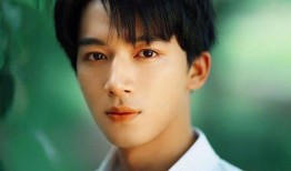 李宏毅恋情爆料最新消息,神秘女友身份引热议